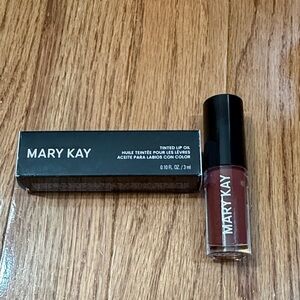 Mary Kay Tinted Lip Oil - Berry Basie